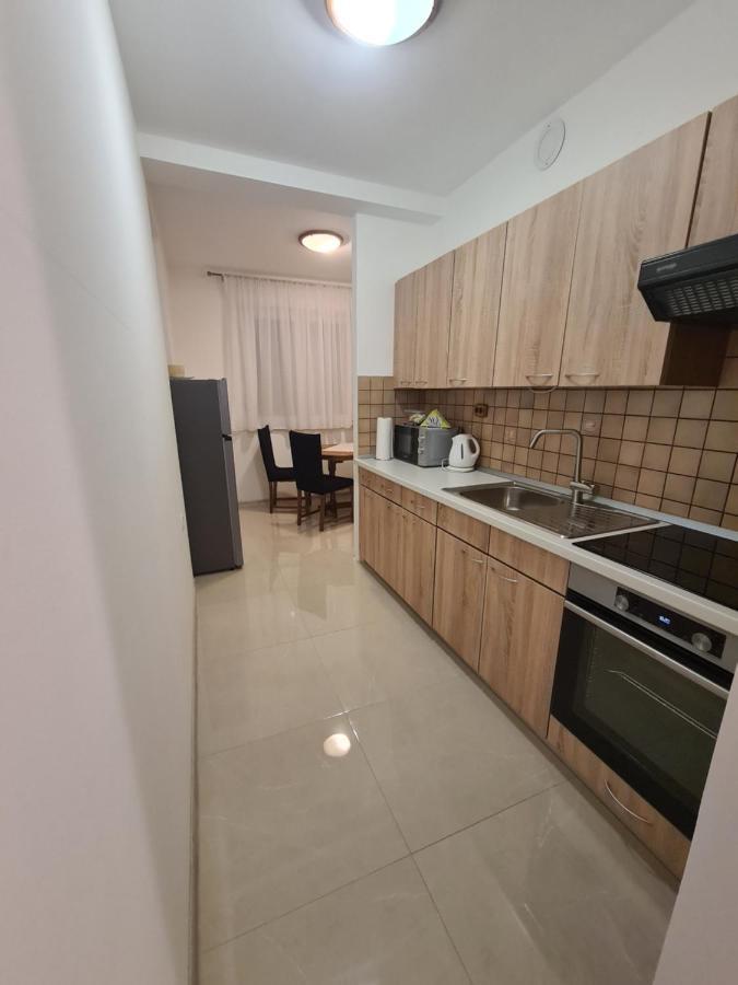 Apartman Yellow - Self Check In Osijek Exterior foto