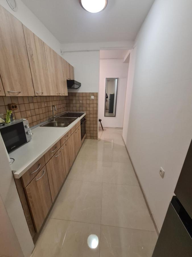 Apartman Yellow - Self Check In Osijek Exterior foto