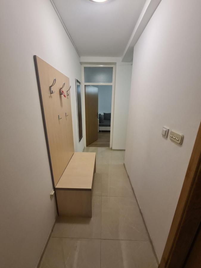 Apartman Yellow - Self Check In Osijek Exterior foto