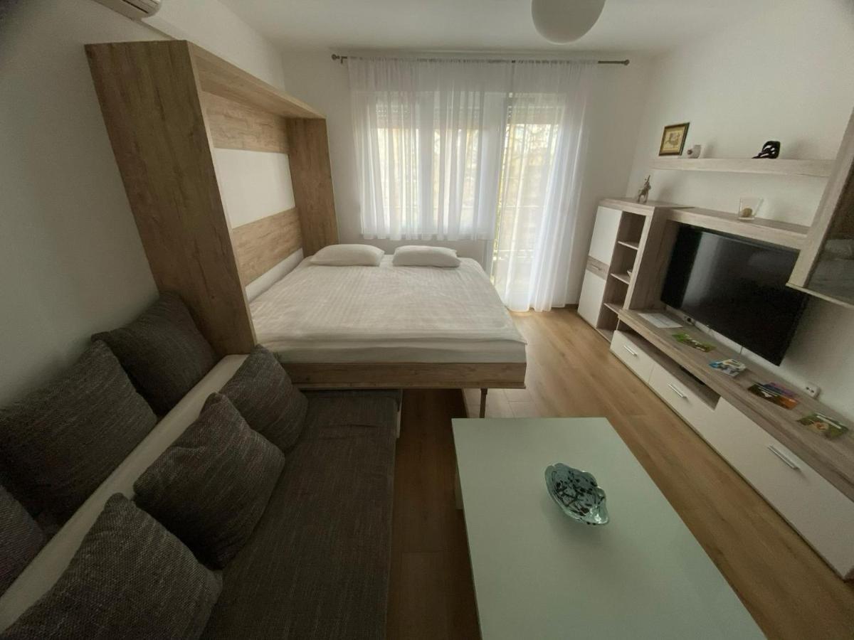 Apartman Yellow - Self Check In Osijek Exterior foto
