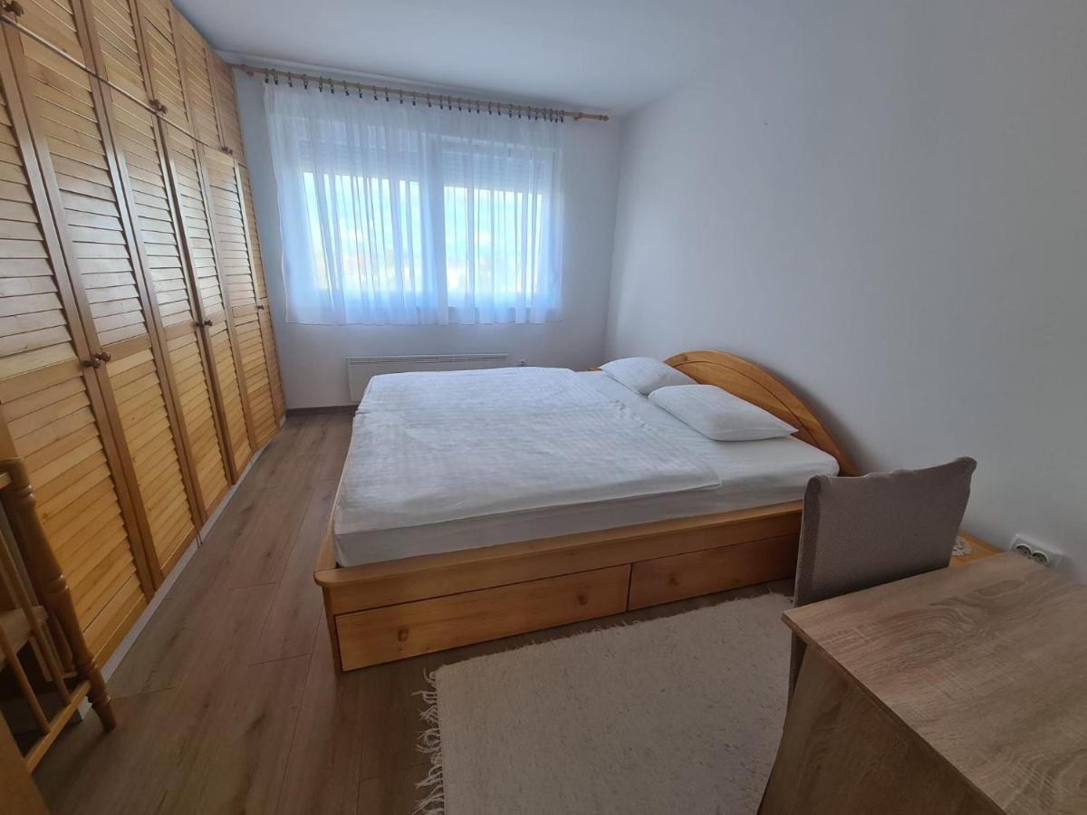 Apartman Yellow - Self Check In Osijek Exterior foto